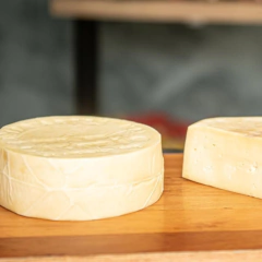 Queijo artesanal Alagoa-MG - tradicional (parmesão) 500g - comprar online