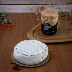 Lua Cheia e Geleia de Amora na internet