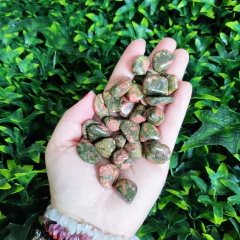 Unakita - pedra rolada - Equilíbrio emocional - Ametysta - Loja de Cristais 