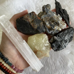 Kit Cristais de Proteção - Entrada de Ambientes - comprar online