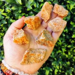 Calcita Laranja - Alegria - Pedra bruta - Ametysta - Loja de Cristais e Produtos de Bem Estar, Holísticos e Místicos