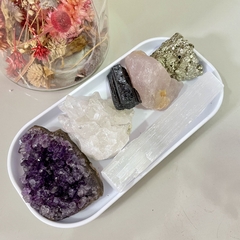 Kit Iniciantes - Cristais para Prosperidade, Proteção, Amor e Boas Vibrações! - Ametysta - Loja de Cristais e Produtos de Bem Estar, Holísticos e Místicos