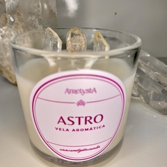 Astro - Vela Aromática Âmbar + Quartzo Branco - Ametysta - Loja de Cristais e Produtos de Bem Estar, Holísticos e Místicos
