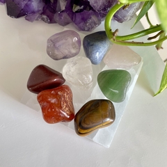 Imagem do Kit Cristais dos 7 Chakras + Selenita - Equilíbrio Energético - pedras roladas