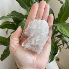 Drusa de Cristal Quartzo Branco - Purificação e Expansão - Ametysta - Loja de Cristais e Produtos de Bem Estar, Holísticos e Místicos