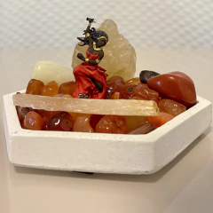 Iansã Altar - Cristais + Imagem + Suporte - Ametysta - Loja de Cristais 