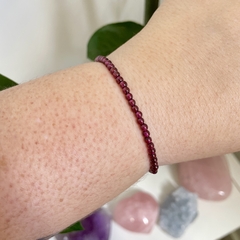 Pulseira de Granada - poder pessoal - Esfera - comprar online