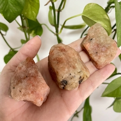 Pedra do Sol - pedra bruta - Sucesso - Ametysta - Loja de Cristais e Produtos de Bem Estar, Holísticos e Místicos