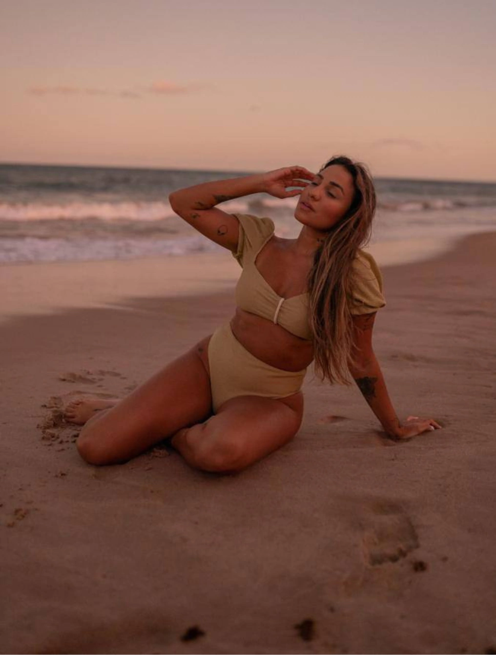 Biquíni Top Cropped Hot Pants Princesa Summer Trip | Dourado