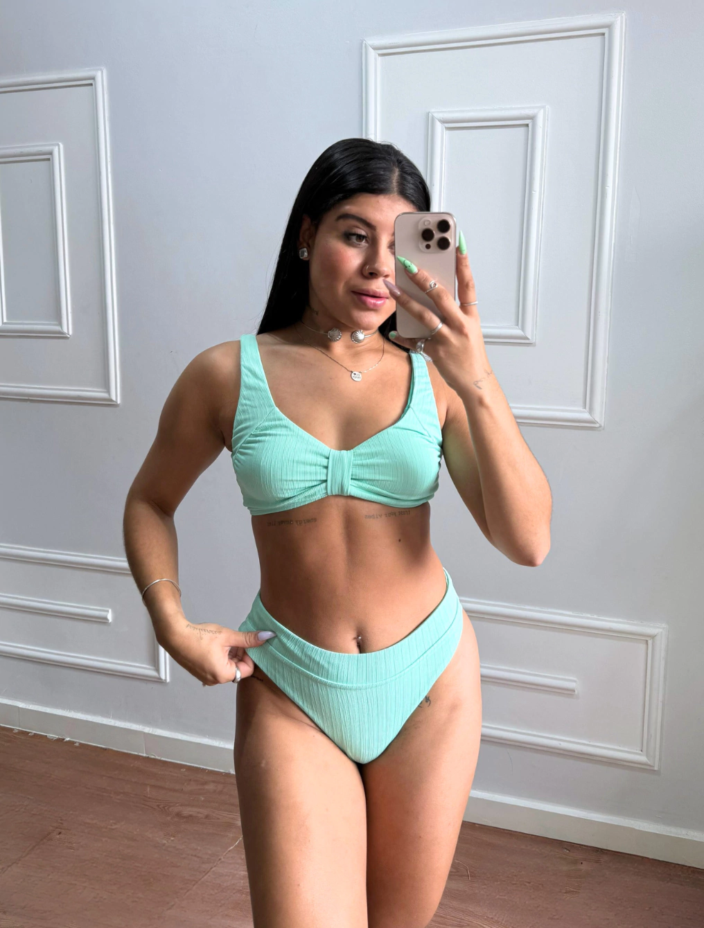 Biquíni Top em Cropped e Calcinha com Pala Cintura Média Niina | Tifanny