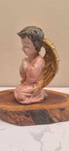 Imagem do Anjo Ajoelhado rosa 22 x 15 cm- gesso -