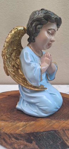 Anjo Ajoelhado azul 22 x 15 cm- gesso na internet