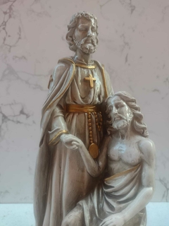 São Camilo de Léllis 33 cm - gesso - imitação de pedra - Sancte Ioseph