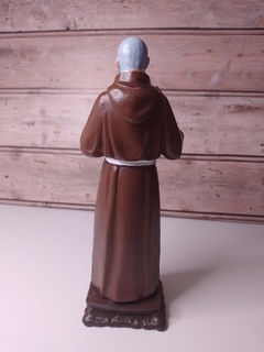 São Padre Pio de látex 20 cm - - loja online