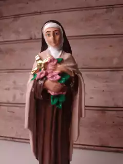Santa Teresinha de látex 20 cm - comprar online