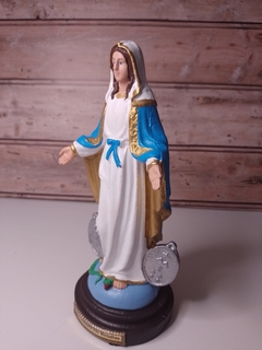 Nossa Senhora das Graças 20 cm látex (com medalhas) - loja online