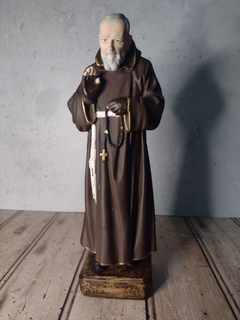 São Padre Pio 30 cm - gesso na internet