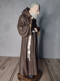 São Padre Pio 30 cm - gesso - Sancte Ioseph