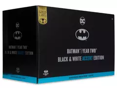 [Pré-venda] Batman, Batman: Year Two - Gold Label - DC Multiverse - Exclusive Limited Black & White Accent Edition - McFarlane - Gibi Maniacos