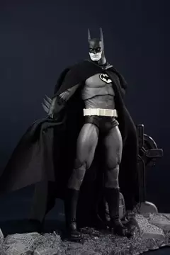 [Pré-venda] Batman, Batman: Year Two - Gold Label - DC Multiverse - Exclusive Limited Black & White Accent Edition - McFarlane na internet