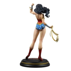 [Pré-venda] Woman (J. Scott Campbell), Cover Girls of the DC Universe Wonder - 1/8 Scale - Limited Edition - McFarlane - loja online