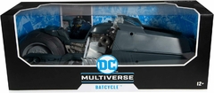 Batcycle: White Knight - DC Multiverse - McFarlane - Gibi Maniacos