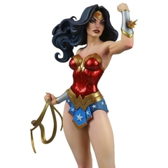 [Pré-venda] Woman (J. Scott Campbell), Cover Girls of the DC Universe Wonder - 1/8 Scale - Limited Edition - McFarlane - comprar online