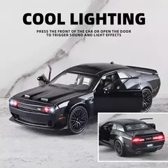 Die Cast Model - Alloy Model - Dodge Challenger Hellcat Pull Back Escala 1:32 - (cópia)