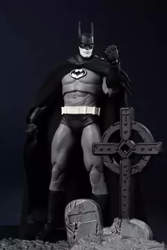 [Pré-venda] Batman, Batman: Year Two - Gold Label - DC Multiverse - Exclusive Limited Black & White Accent Edition - McFarlane - loja online