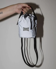 Shoulder Bag Fire Square Logo (Cinza/Refletiva)