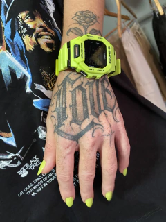 RELÓGIO G-shock (verde) na internet