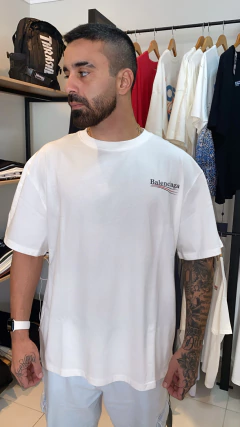 CAMISA BALENCIAGA OVER (IMPORTADA) na internet