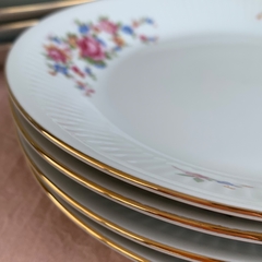 Set platos 4 playos 4 postre y 1 salsera porcelana Verbano