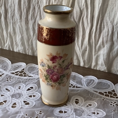 Florero en porcelana Tsuji. 20 cm de alto. en internet
