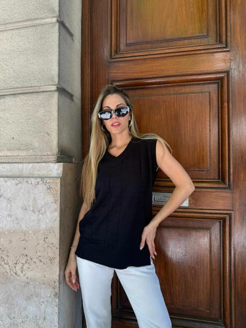 Sweater Chaleco Budapest - comprar online