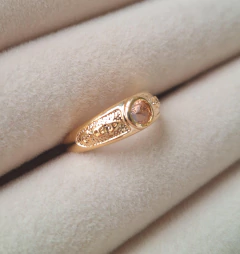 Anel ABC Pedra Rosa na internet