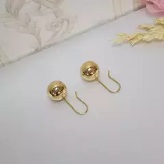 Brinco Esfera Gancho 10mm na internet