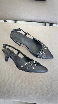 Stilettos Mega Negro ojalillos en internet