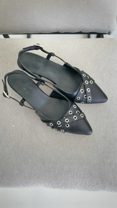 Stilettos Mega Negro ojalillos - comprar online