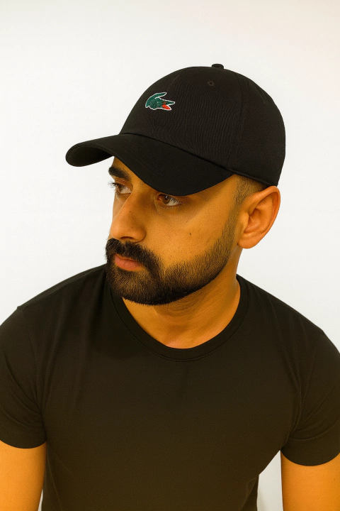 BONÉ LACOSTE MINICROC CENTRAL - PRETO - comprar online