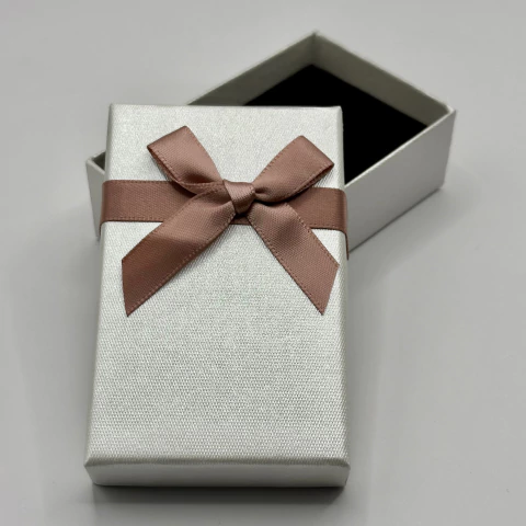 Estojo p/ aliança e anel 5 x 8 x 2,7 cm.