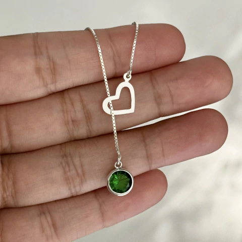 Colar gravata 60 cm. reforçado coração e pedra verde - Prata Legítima