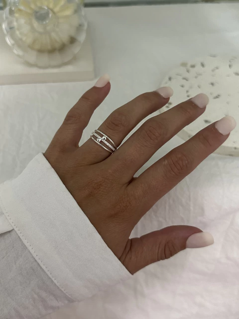 Anillo Dutt