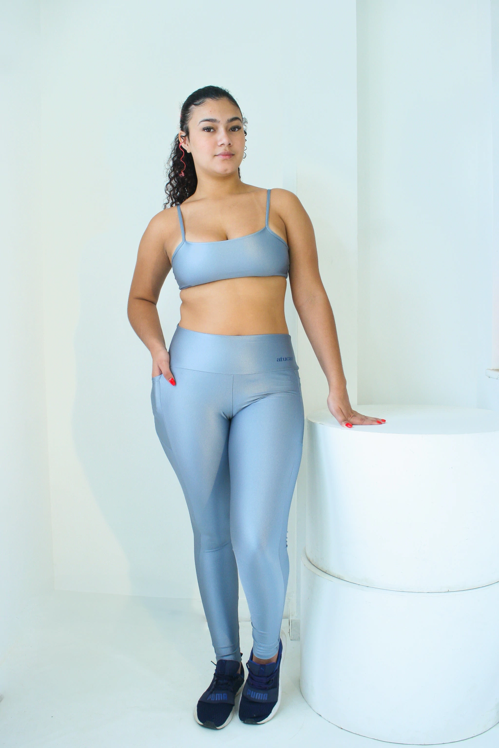 Calça Legging Bolso Cinza Azulado Brilho