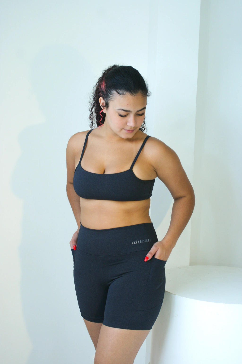 Short Bolso Cinza Escuro