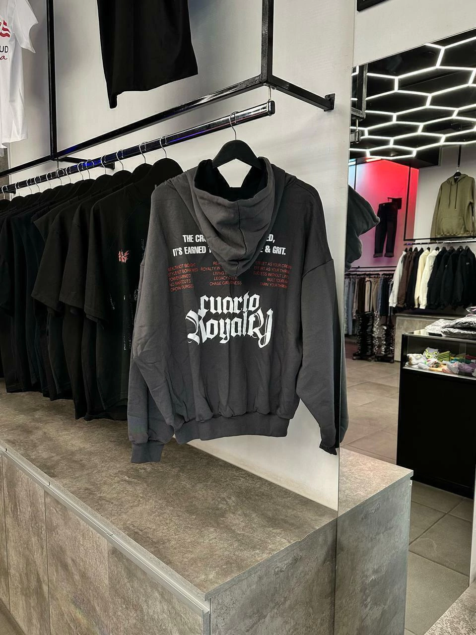 Hoodie ROYALT - GRIS