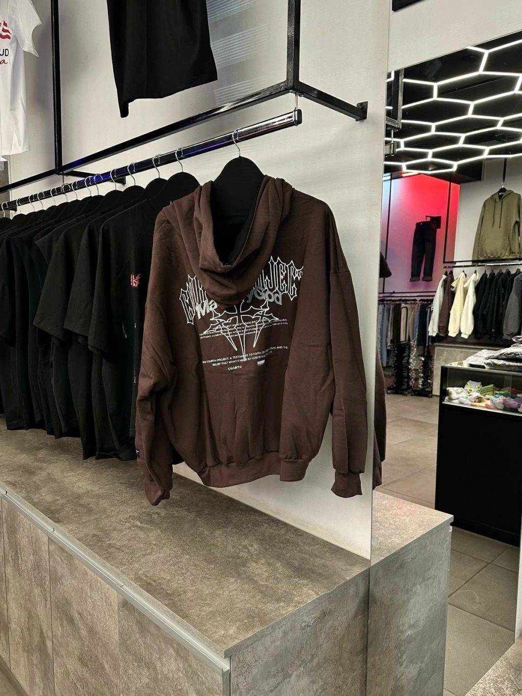 Hoodie MADEBY - MARRÓN