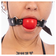 Mordaza de cuero con pelota roja 5cm - Bangover Sex Shop en Cordoba juguetes sexuales