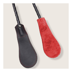 Fusta de cuero con peluche rojo - comprar online