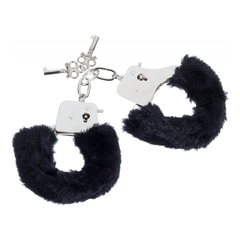 Esposas de metal con peluche y llave en internet